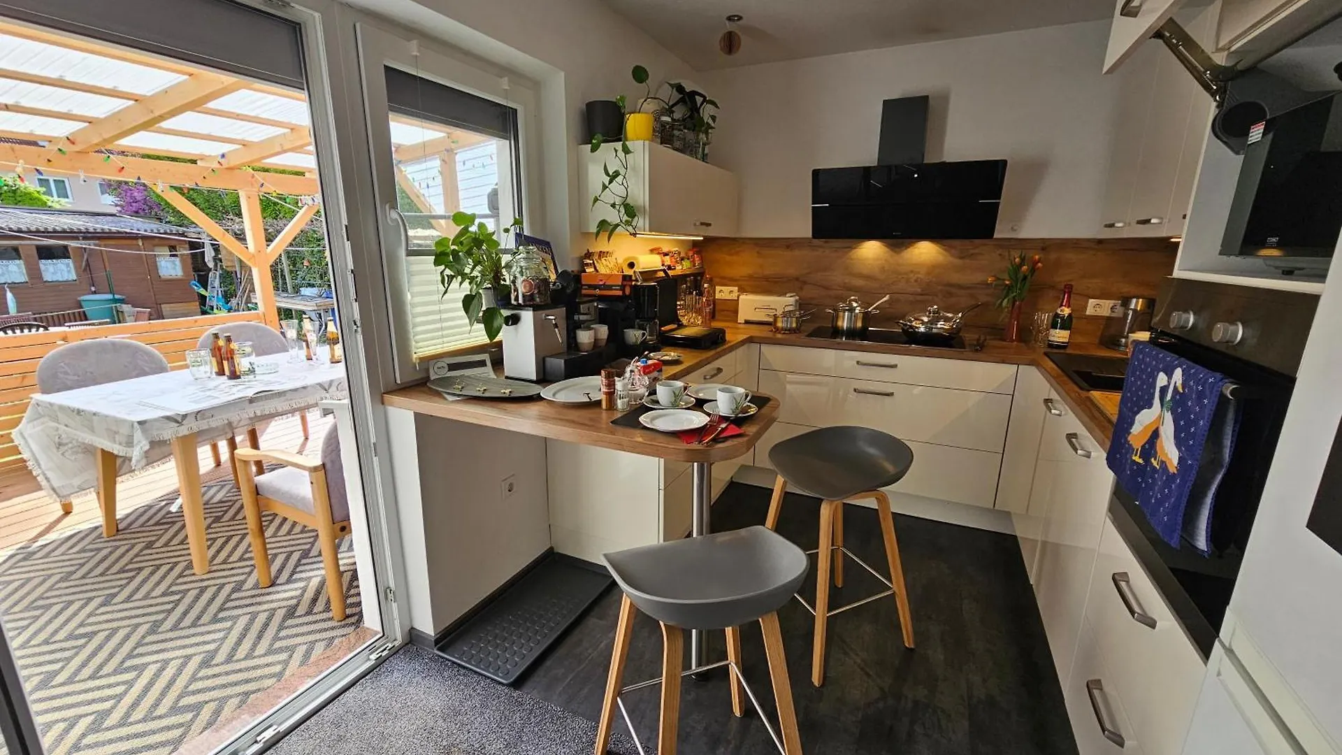 Appartamento Rk79 Ferienwohung Mit 4 Zimmer, Garten Und Pool Naehe Klinikum U-Bahn & S-Bahn Zum Messegelaende Nuernberg Fürth