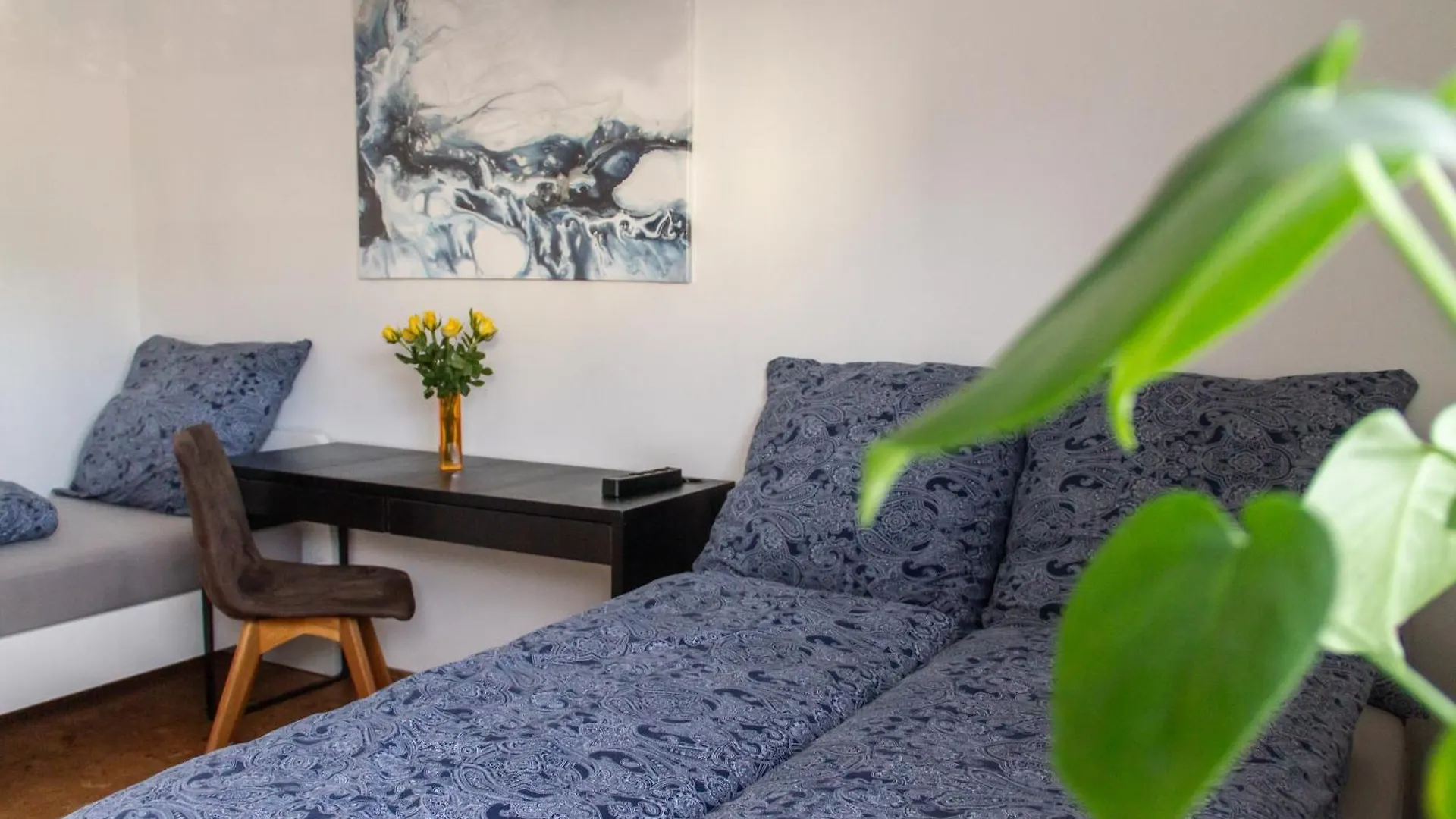 Appartamento Rk79 Ferienwohung Mit 4 Zimmer, Garten Und Pool Naehe Klinikum U-Bahn & S-Bahn Zum Messegelaende Nuernberg Fürth