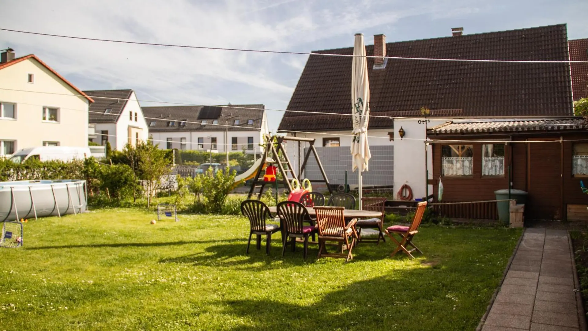 Rk79 Ferienwohung Mit 4 Zimmer, Garten Und Pool Naehe Klinikum U-Bahn & S-Bahn Zum Messegelaende Nuernberg Fürth